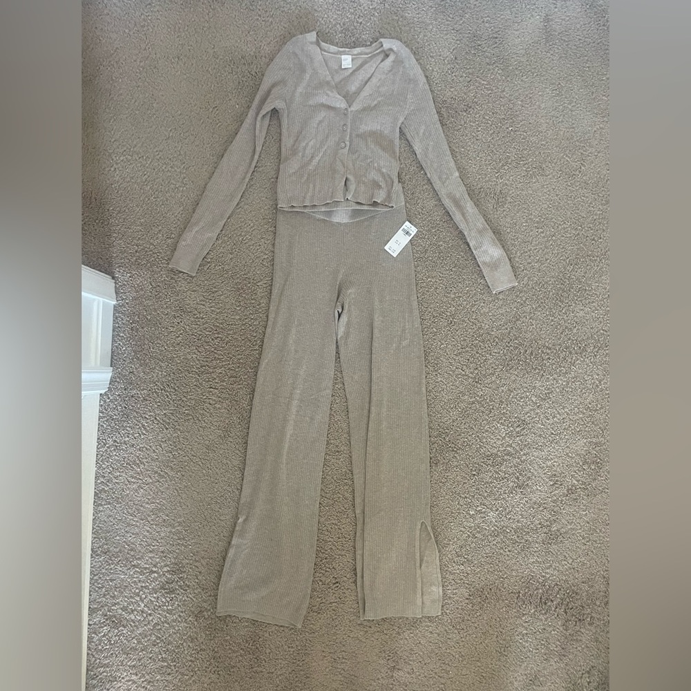 Hollister Sweater Set